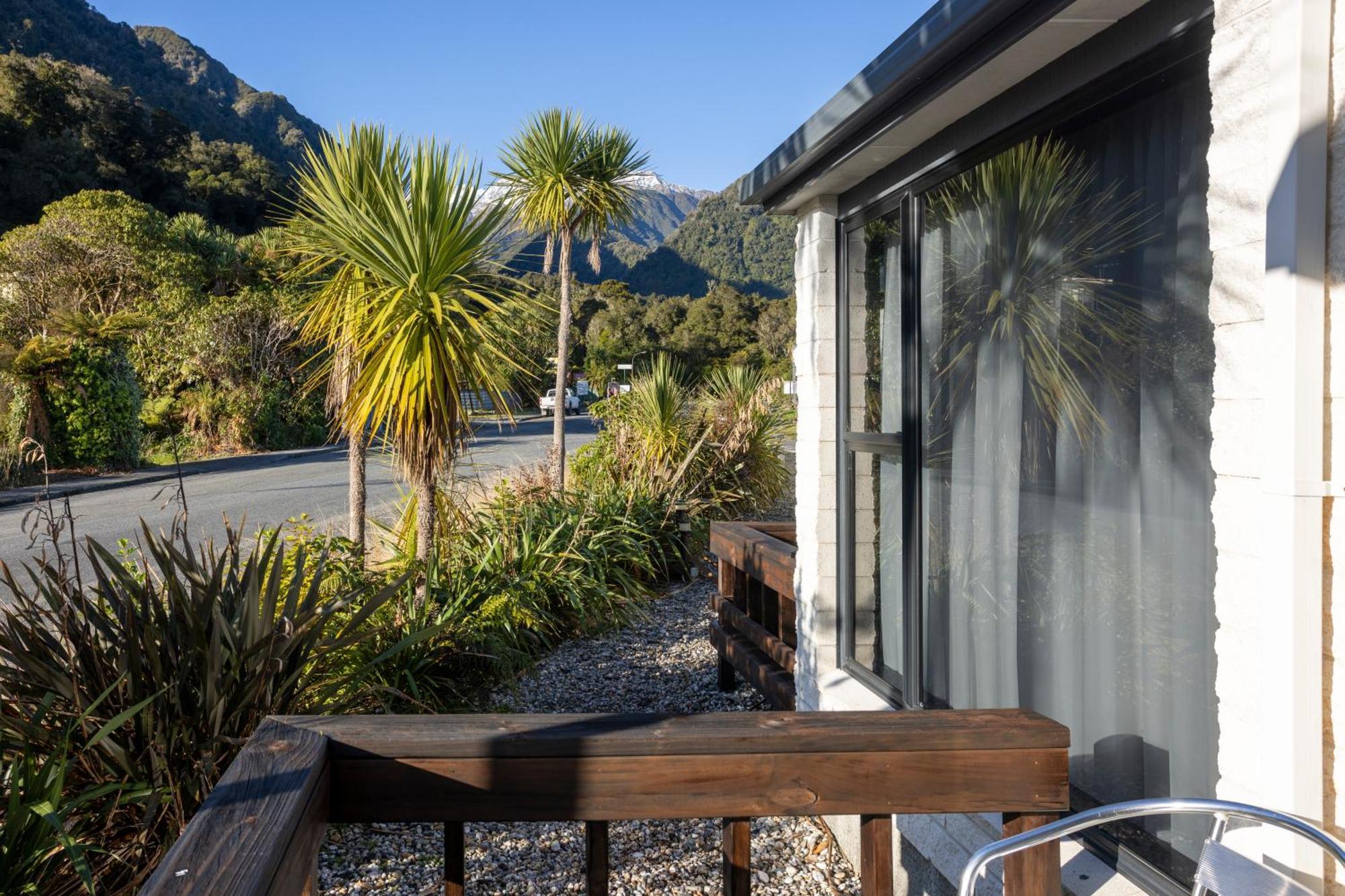 Alpine Glacier Motel Franz Josef Exterior foto